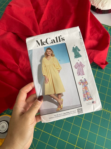 How to hack a holiday dress