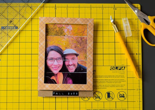 Through the Seasons Together: DIY Photo-Changing Card