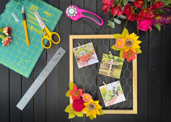 How To Make a Chicken Wire Photo Frame
