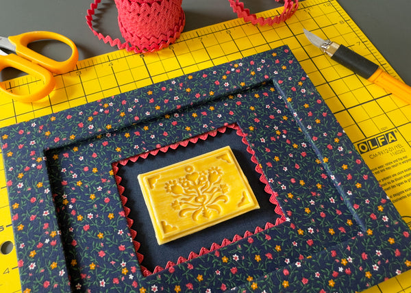 How To Make A Custom Fabric Covered Photo Frame