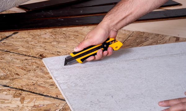 OLFA 25mm XH-1 Fiberglass-Reinforced Ratchet-Lock Utility Knife