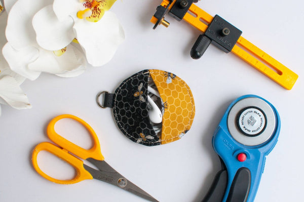 Circle Cutter Earbud Case