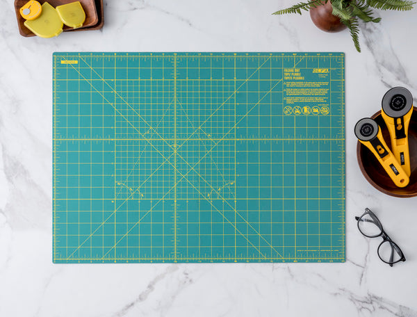 FCM-17x24 17" x 24" Folding Cutting Mat - OLFA.com